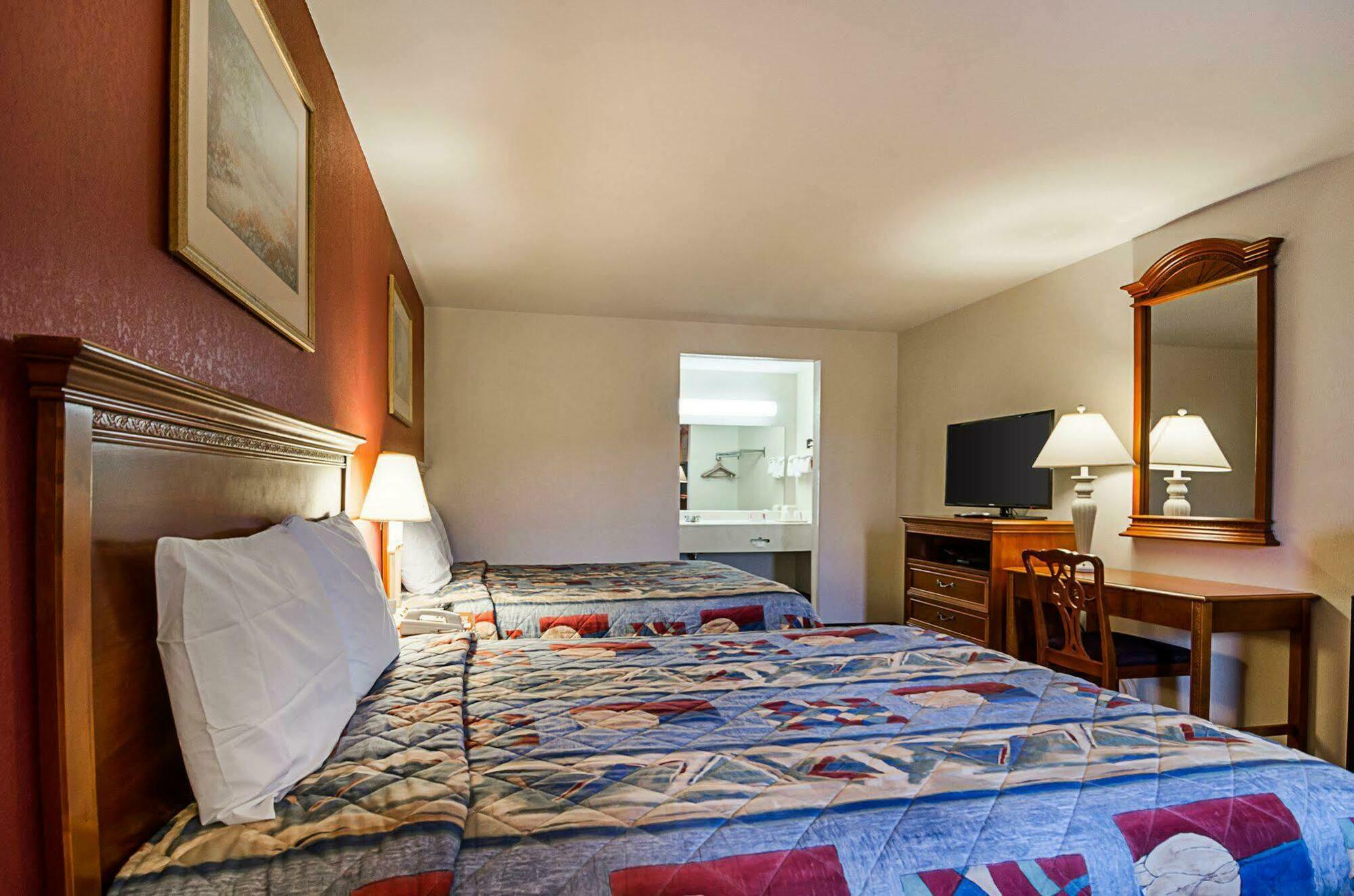 Econo Lodge Richmond Exterior photo